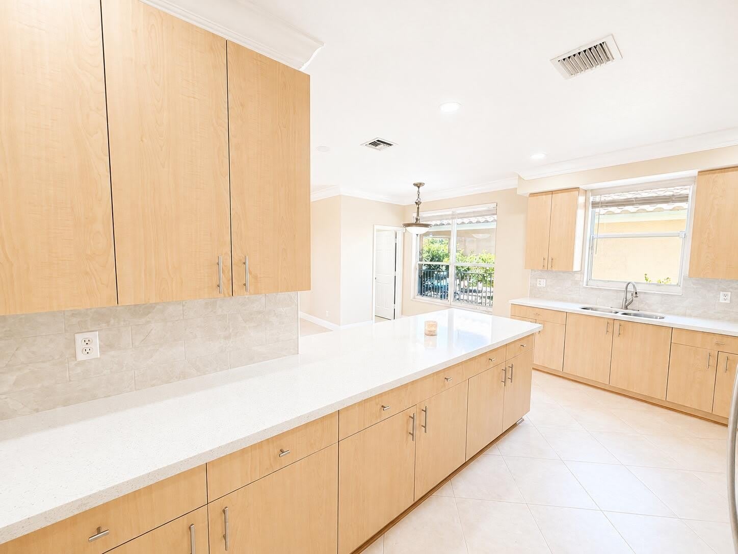 740 SW 191st Avenue – photo 5