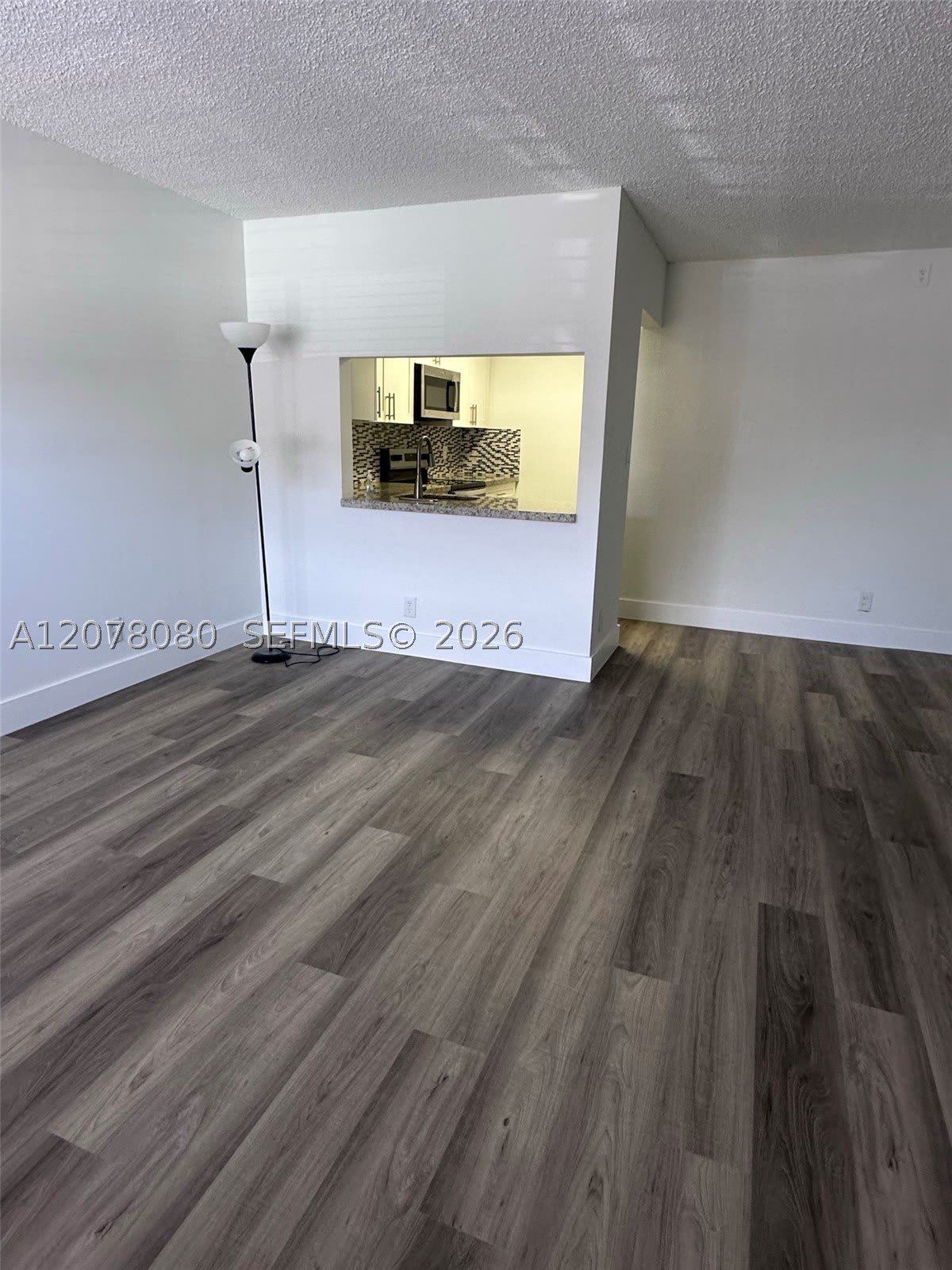 10049 Winding Lake Rd – photo 1