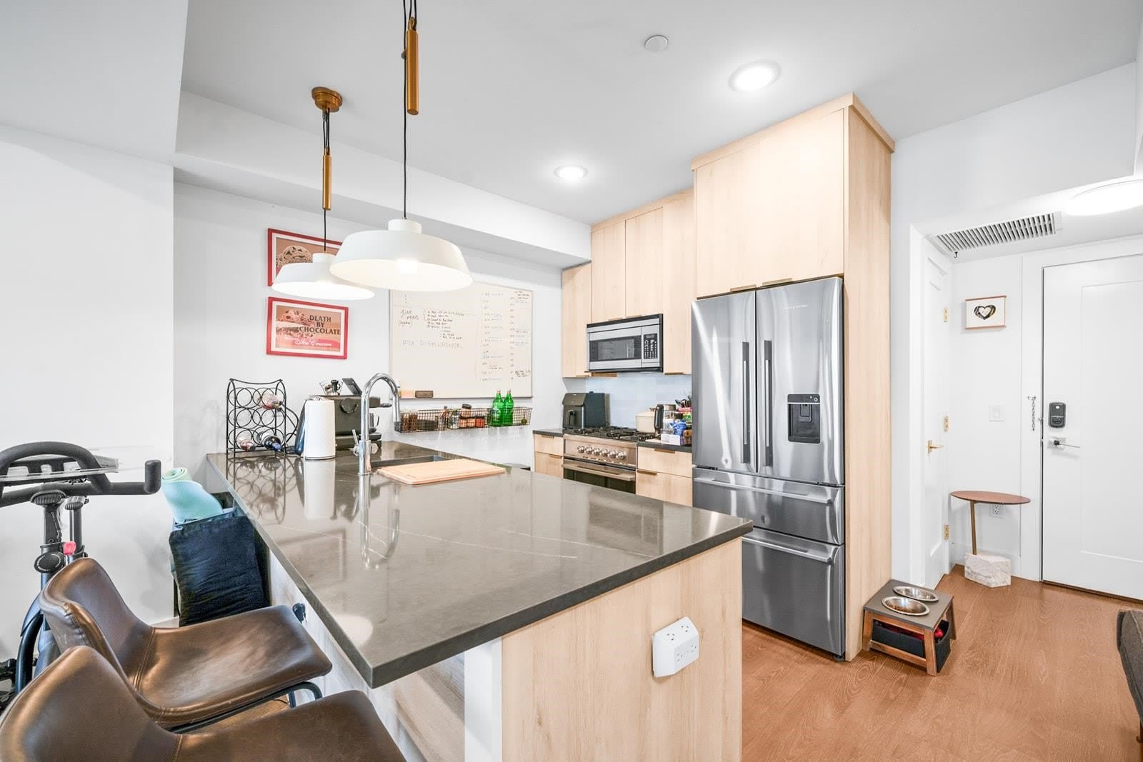 386 5Th St – photo 4