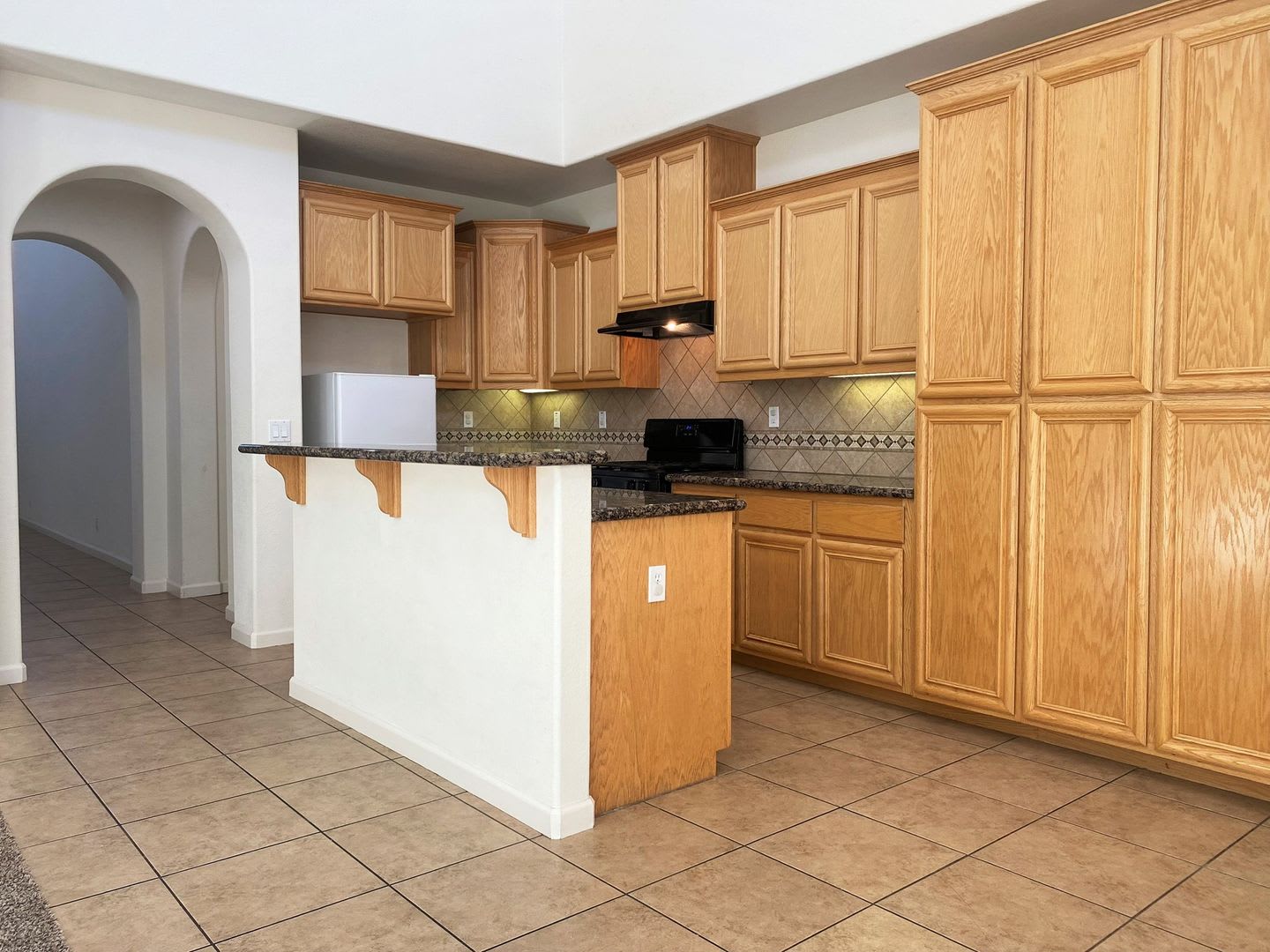Spacious 3 2 5 Ready To Be Called Home – photo 4