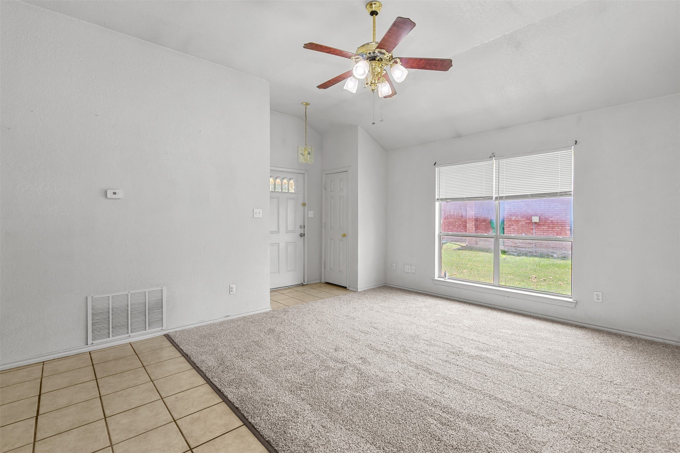 210 Joshua Boulevard – photo 5