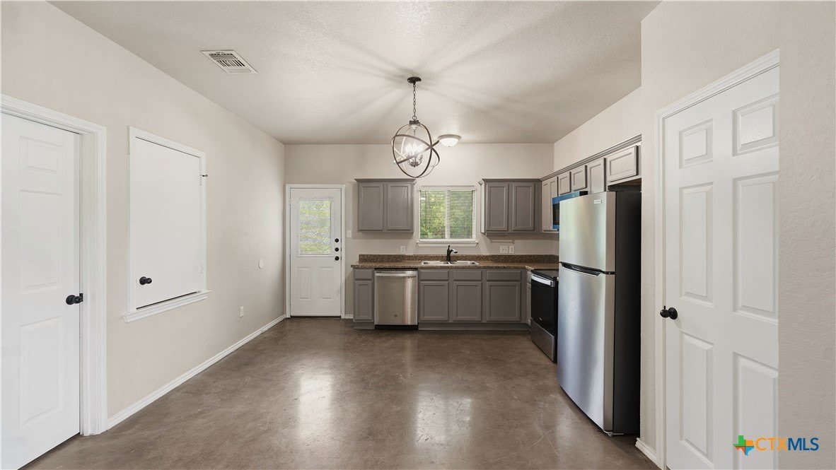 147 Rosedale Avenue – photo 2