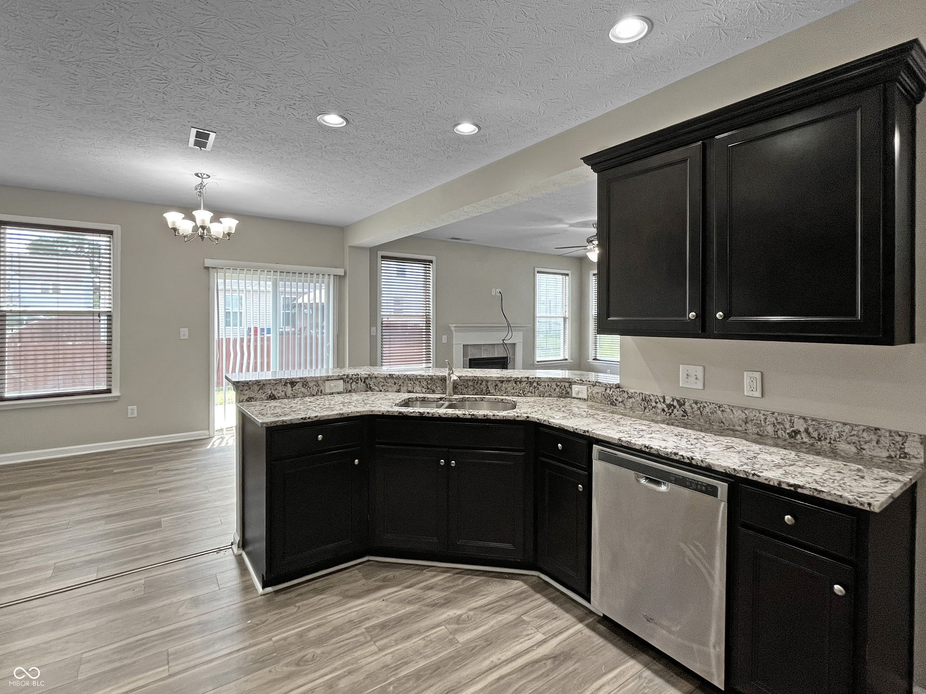 5775 Waterstone Way – photo 4