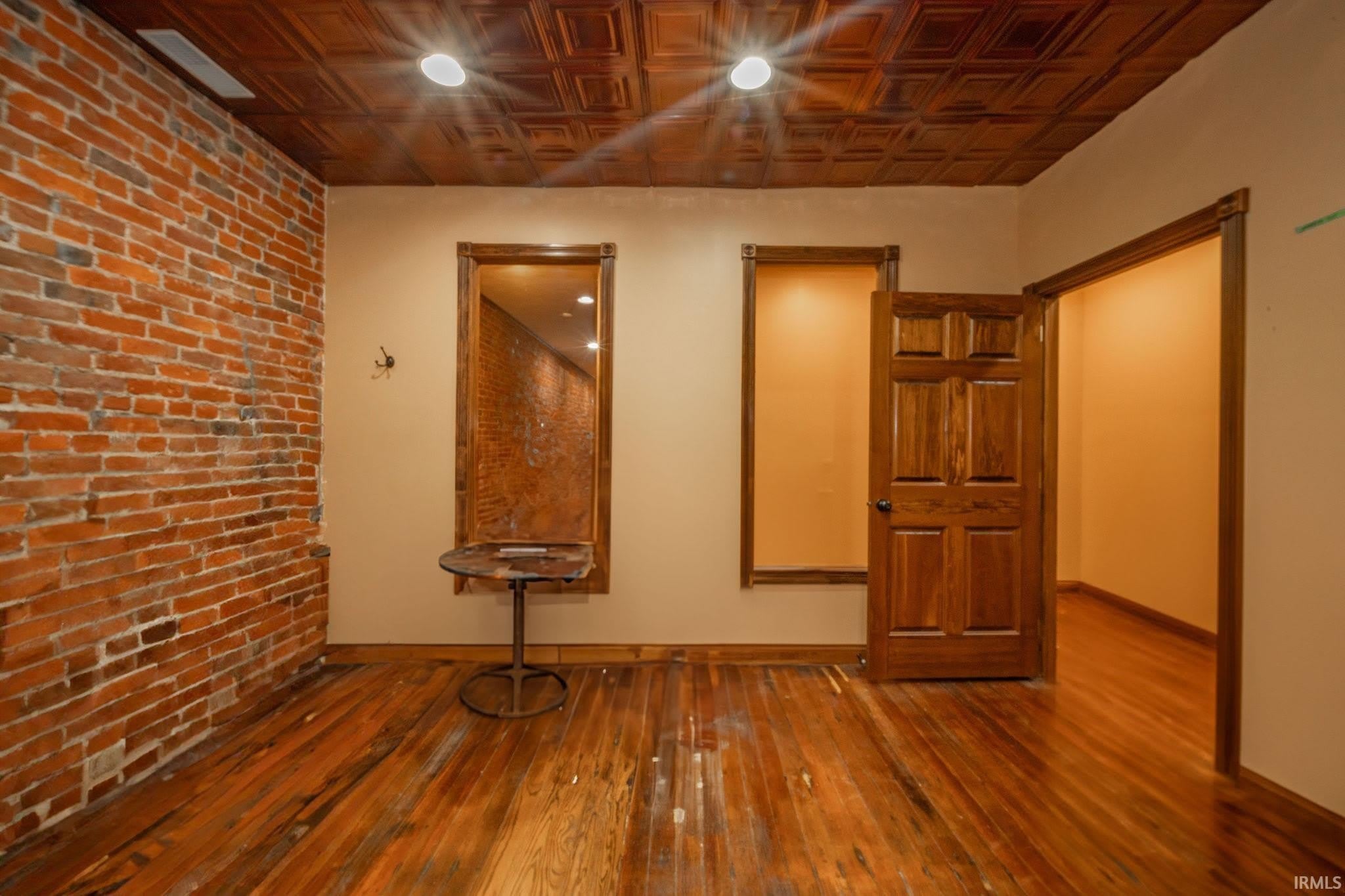 26 N Washington Street – photo 5