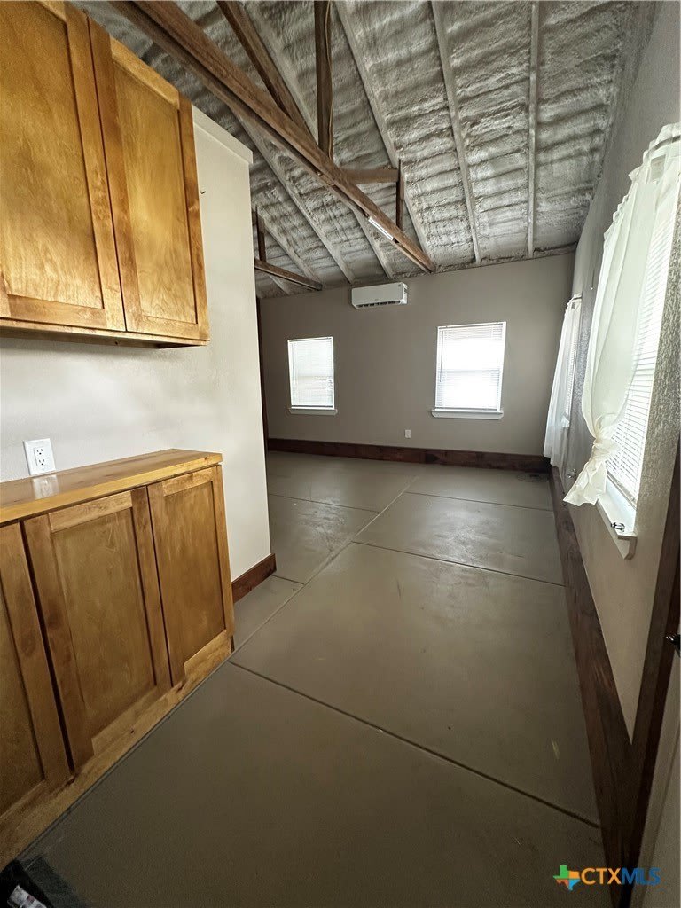1607 St Joseph – photo 2