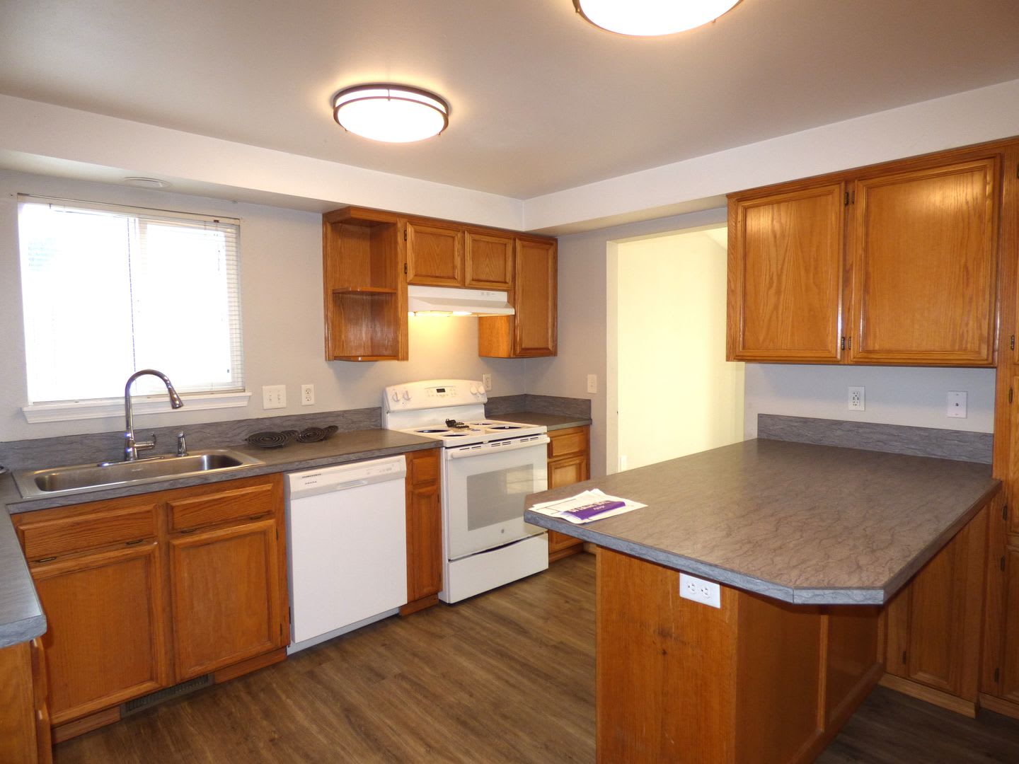 3 bed 2 Bath – photo 3