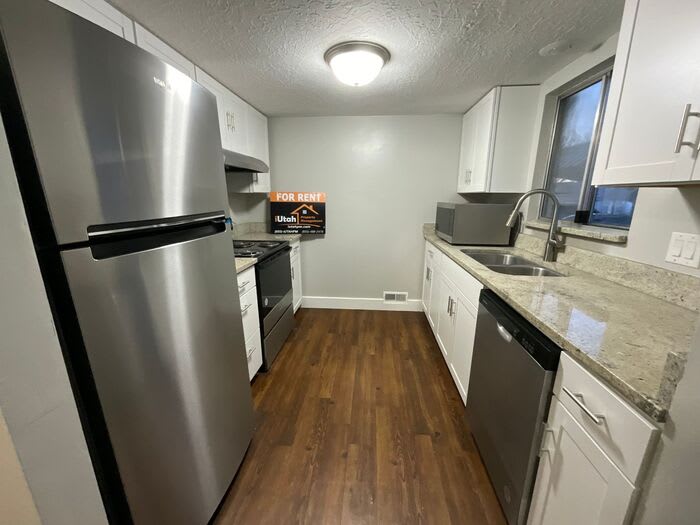 906 1225 North Street – photo 3