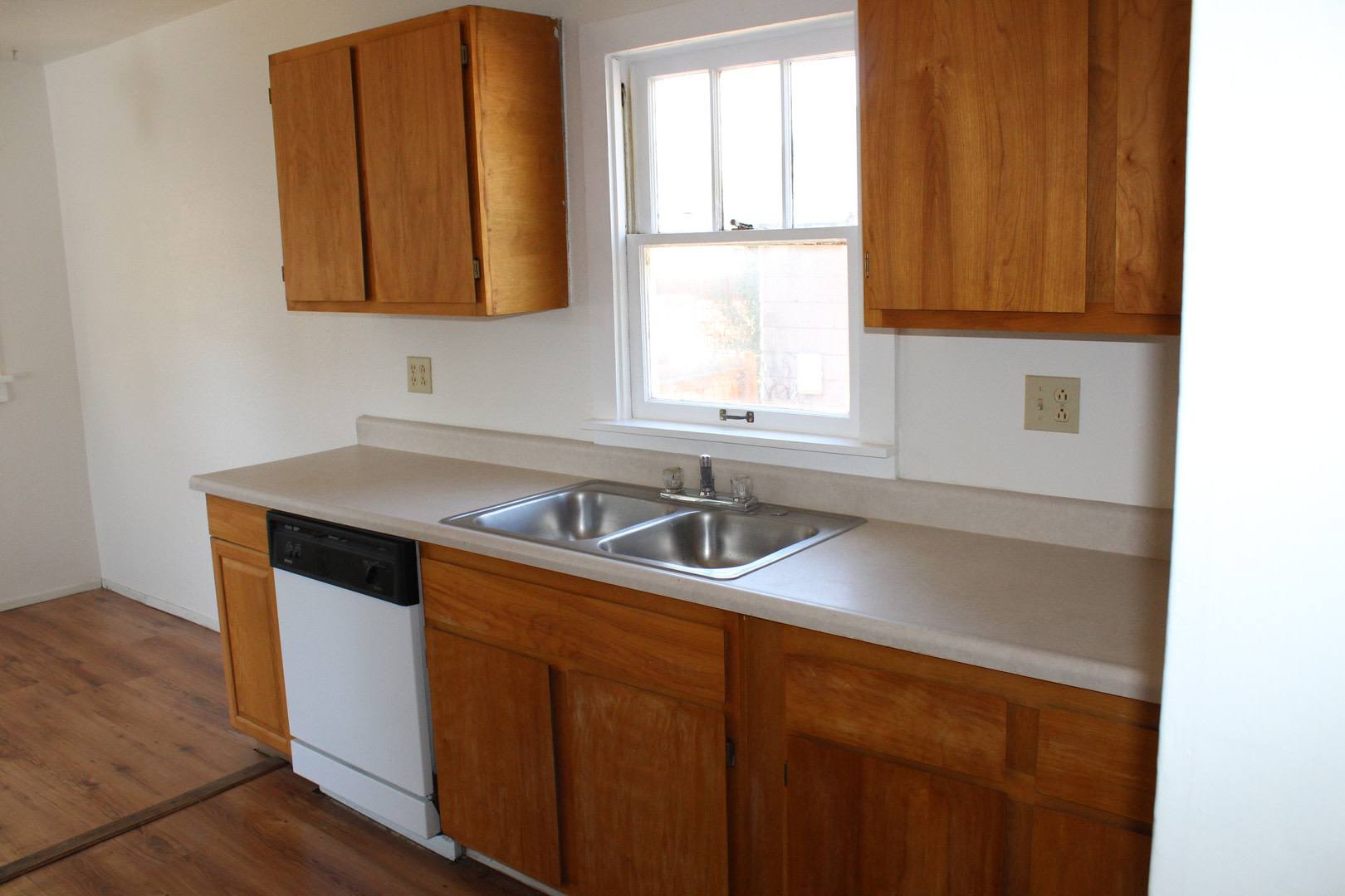 2344 Orchard Ave – photo 4