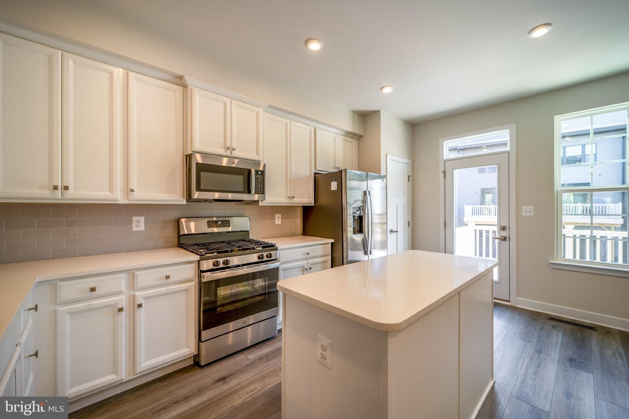 14064 SUNRISE VALLEY Drive – photo 4