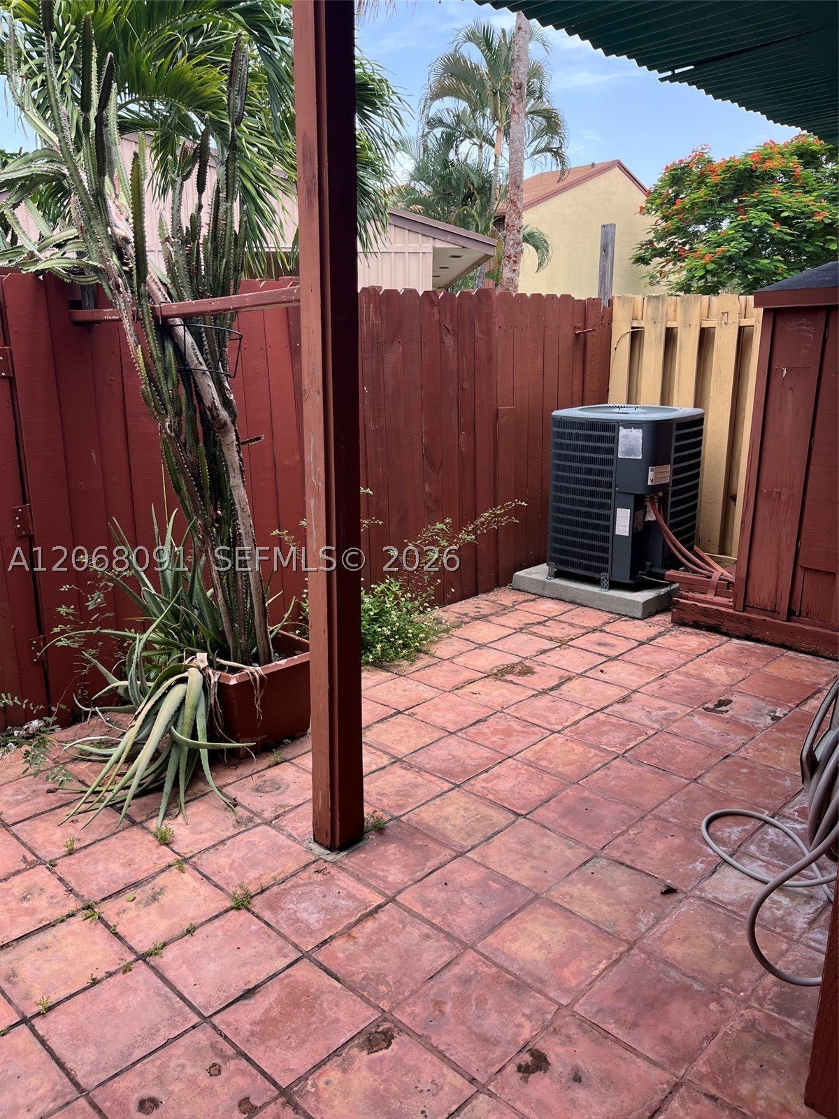 463 SE 14th St – photo 4