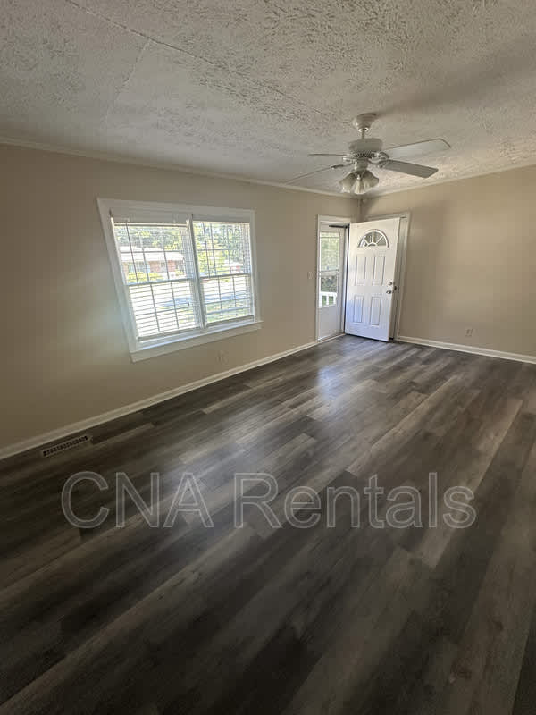 1936 Clearwater Drive – photo 5