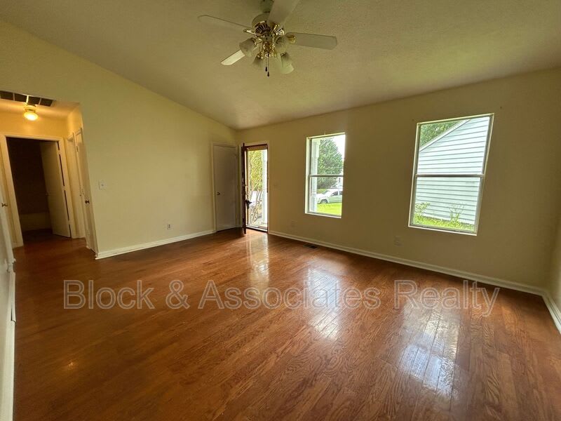 808 Circle Drive – photo 5