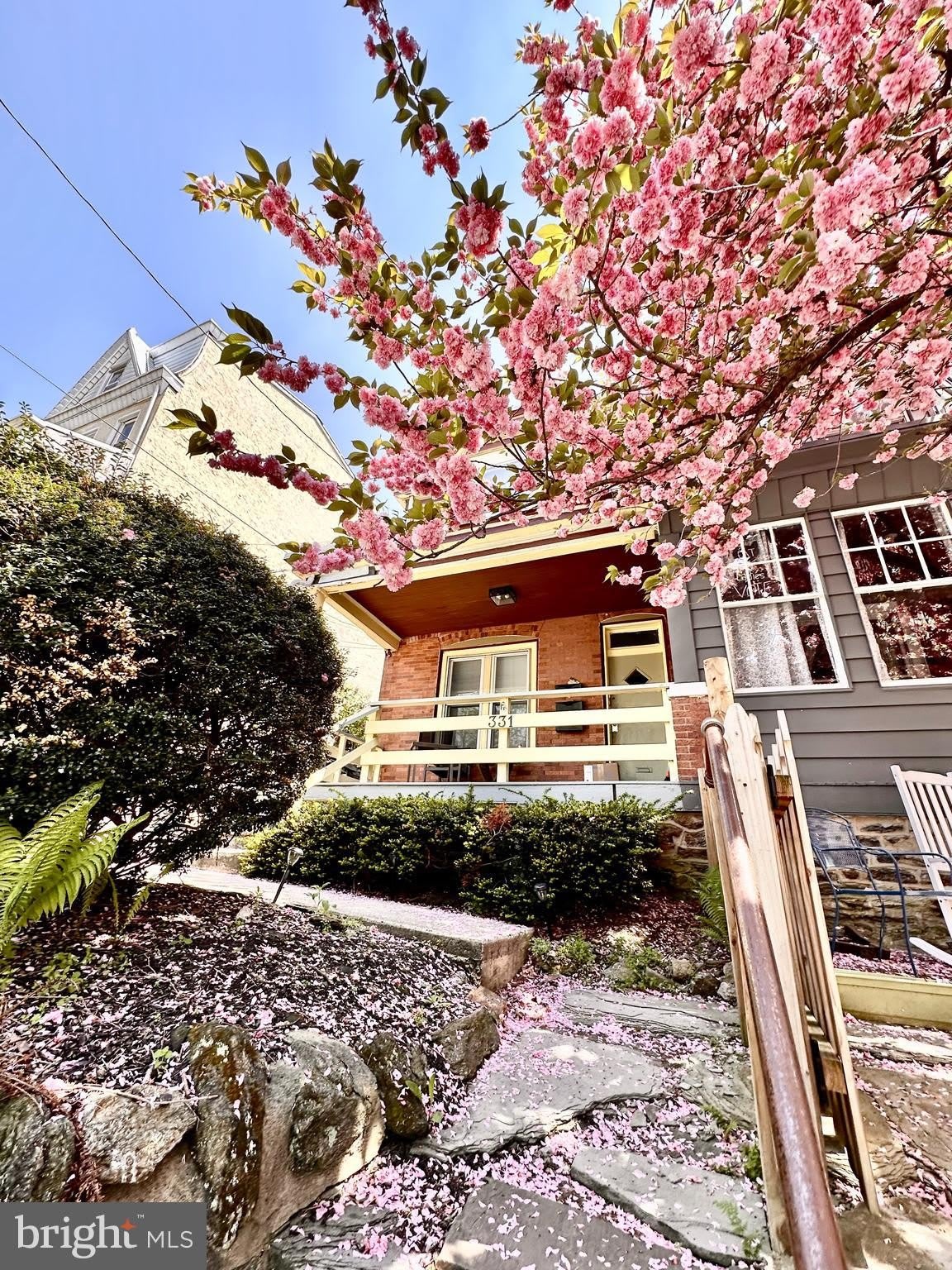 331 LYCEUM Avenue – photo 2