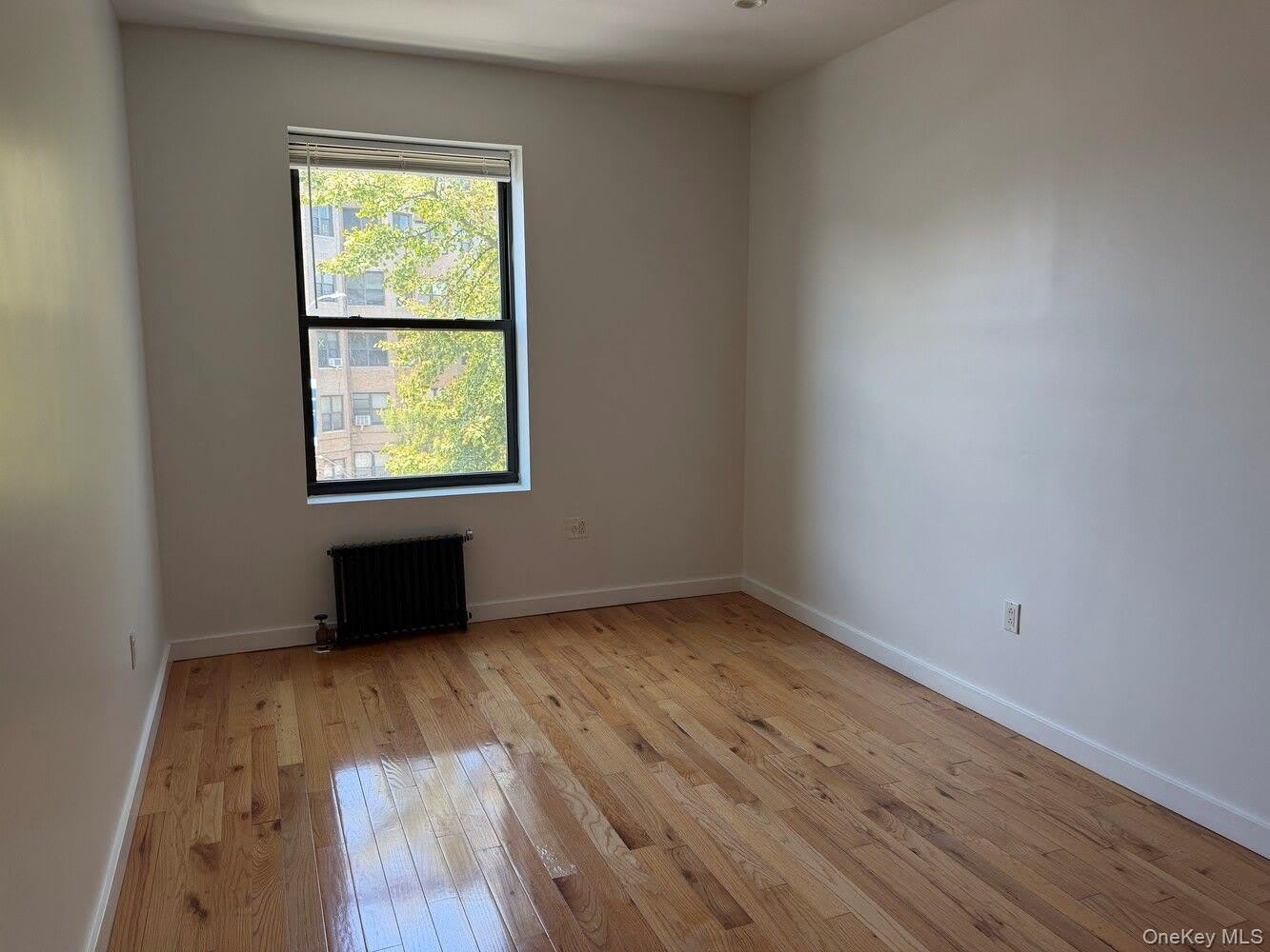 906 GERARD Avenue – photo 1