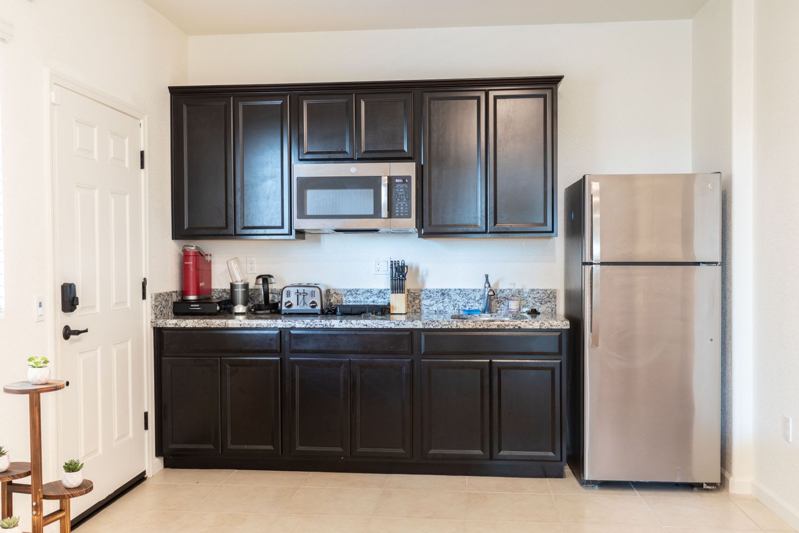 Charming 1BR Suite in Rancho Cordova – photo 3