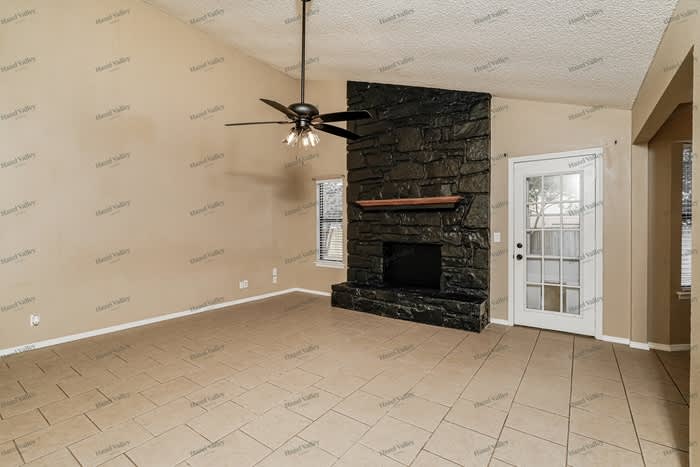 11209 South 108th East Avenue – photo 5
