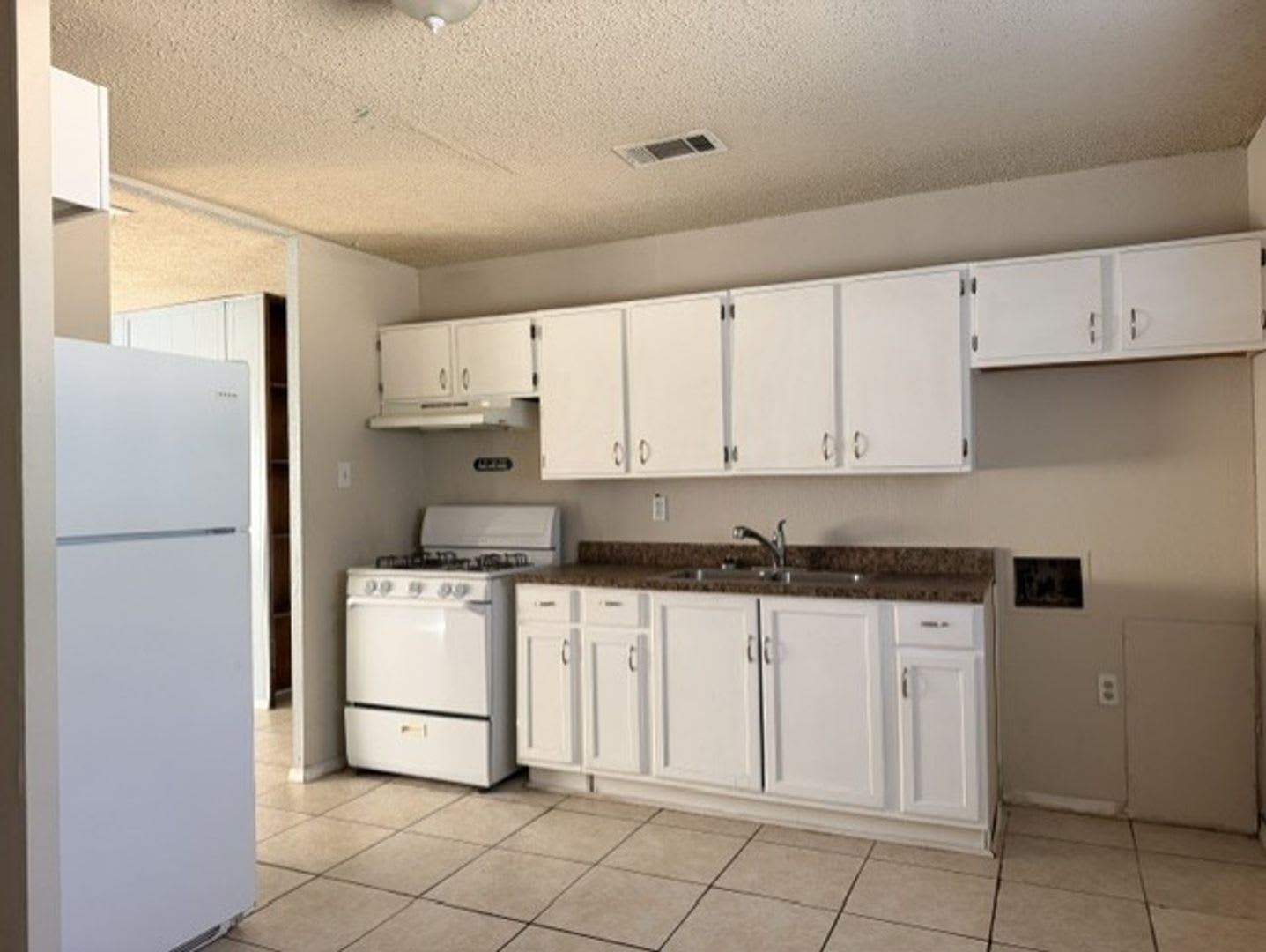 1308 GREENWOOD AVE. – photo 4