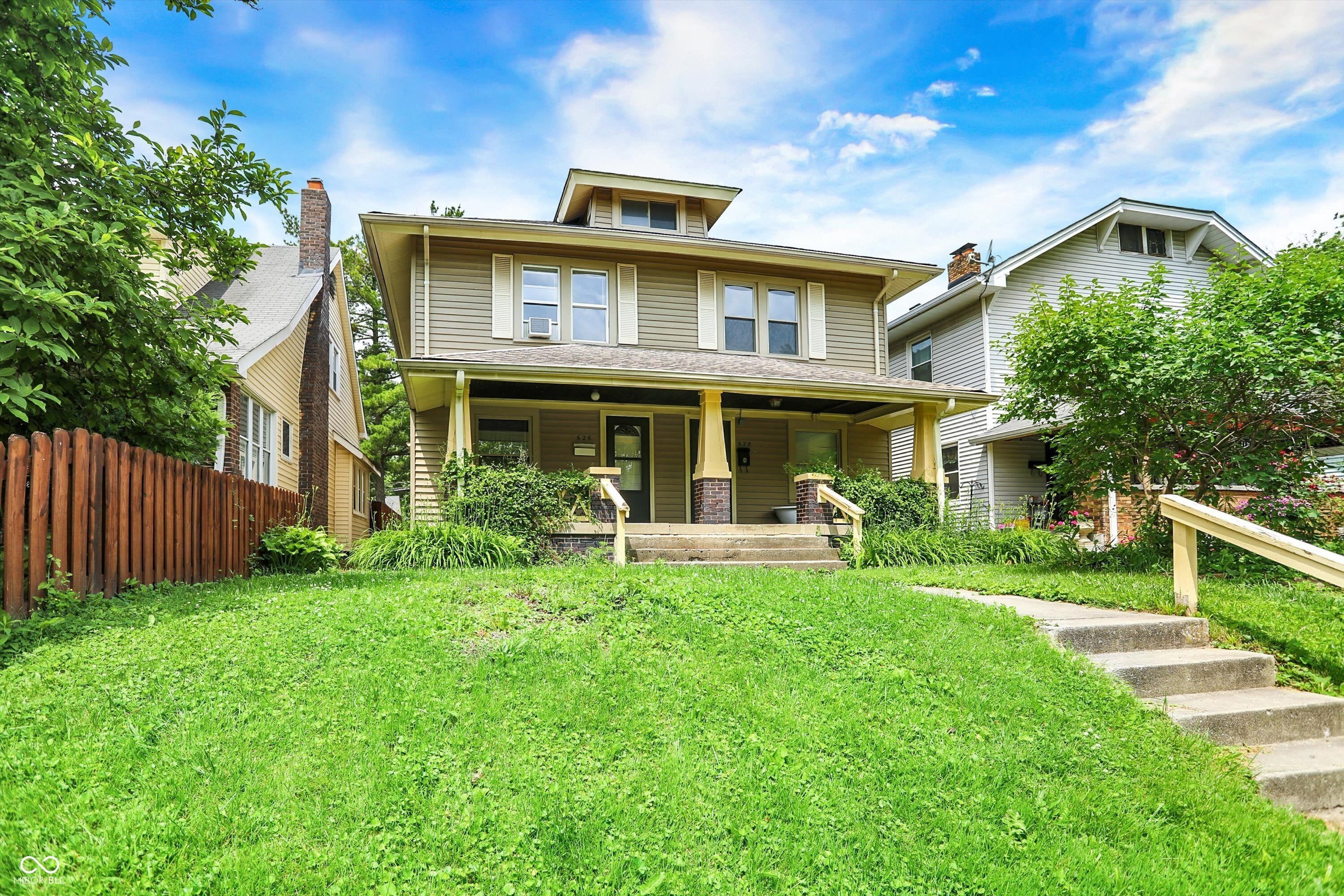 626 N Riley Avenue – photo 2