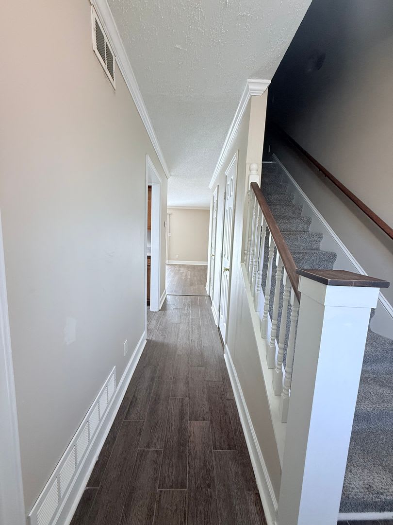 2 bedroom townhome in Oakwood, GA – photo 2