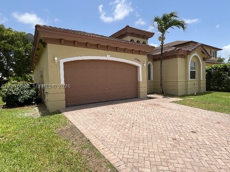 18884 SW 319th St – photo 1