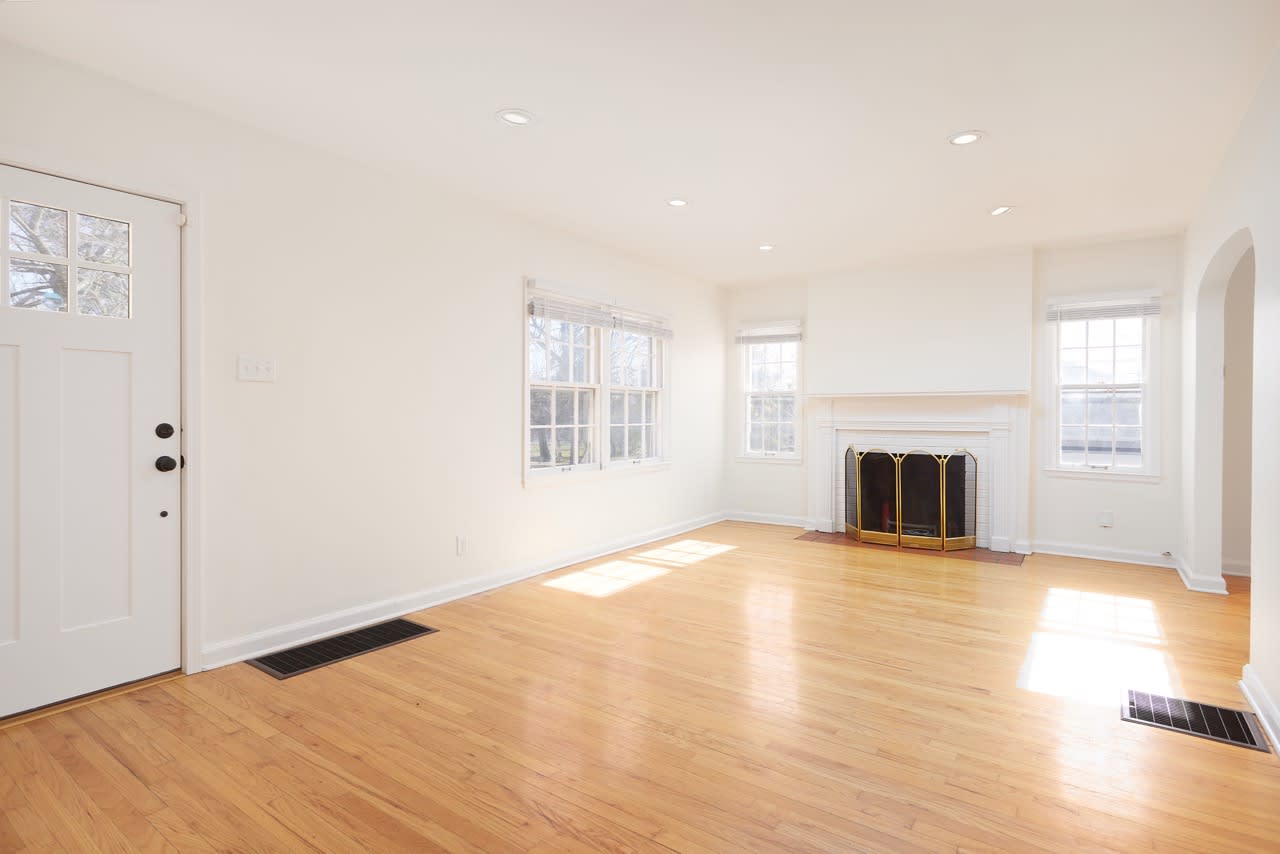208 South Clark Street – photo 5