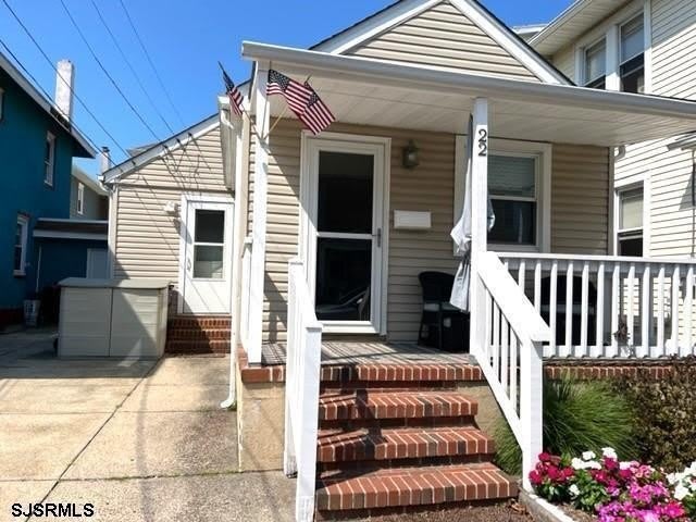 22 N Marion Ave – photo 2