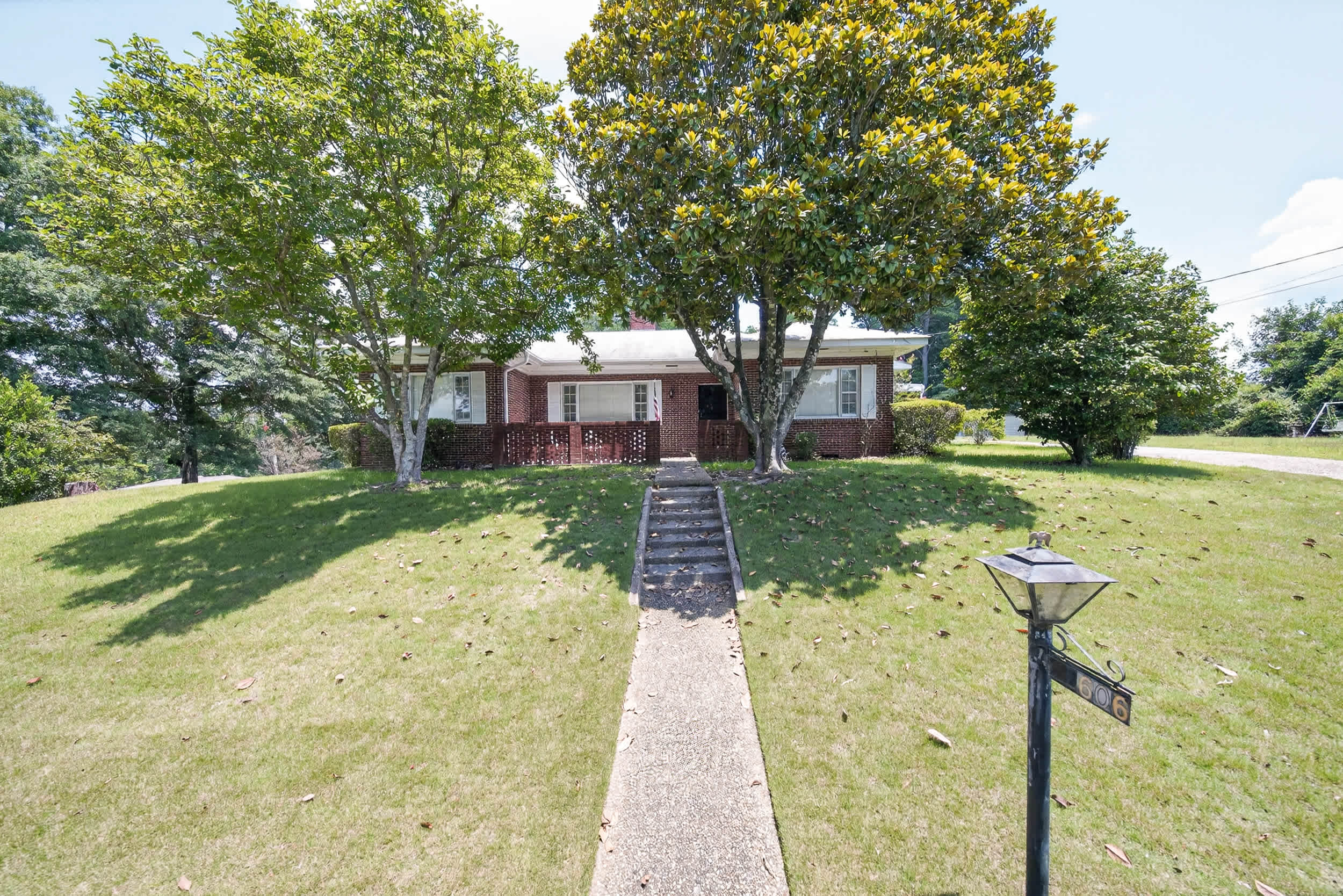 606 Harper Road – photo 1