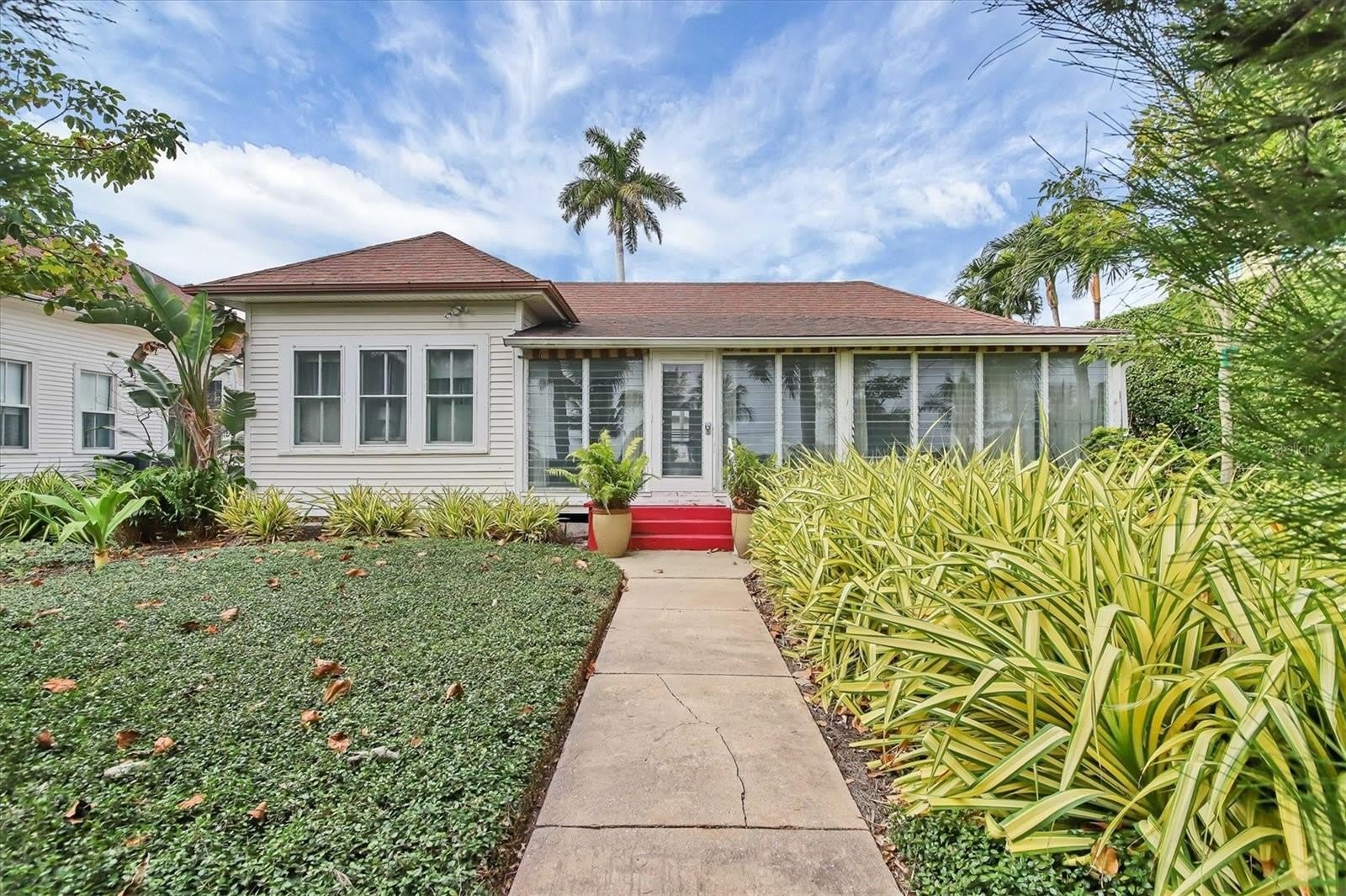 241 GILCHRIST Avenue – photo 1