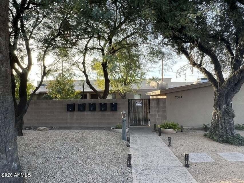 2314 N 46th Street – photo 1