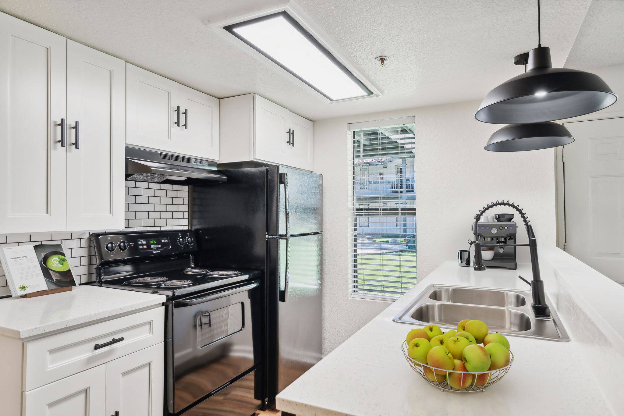 Palomar Apartment Homes – photo 4