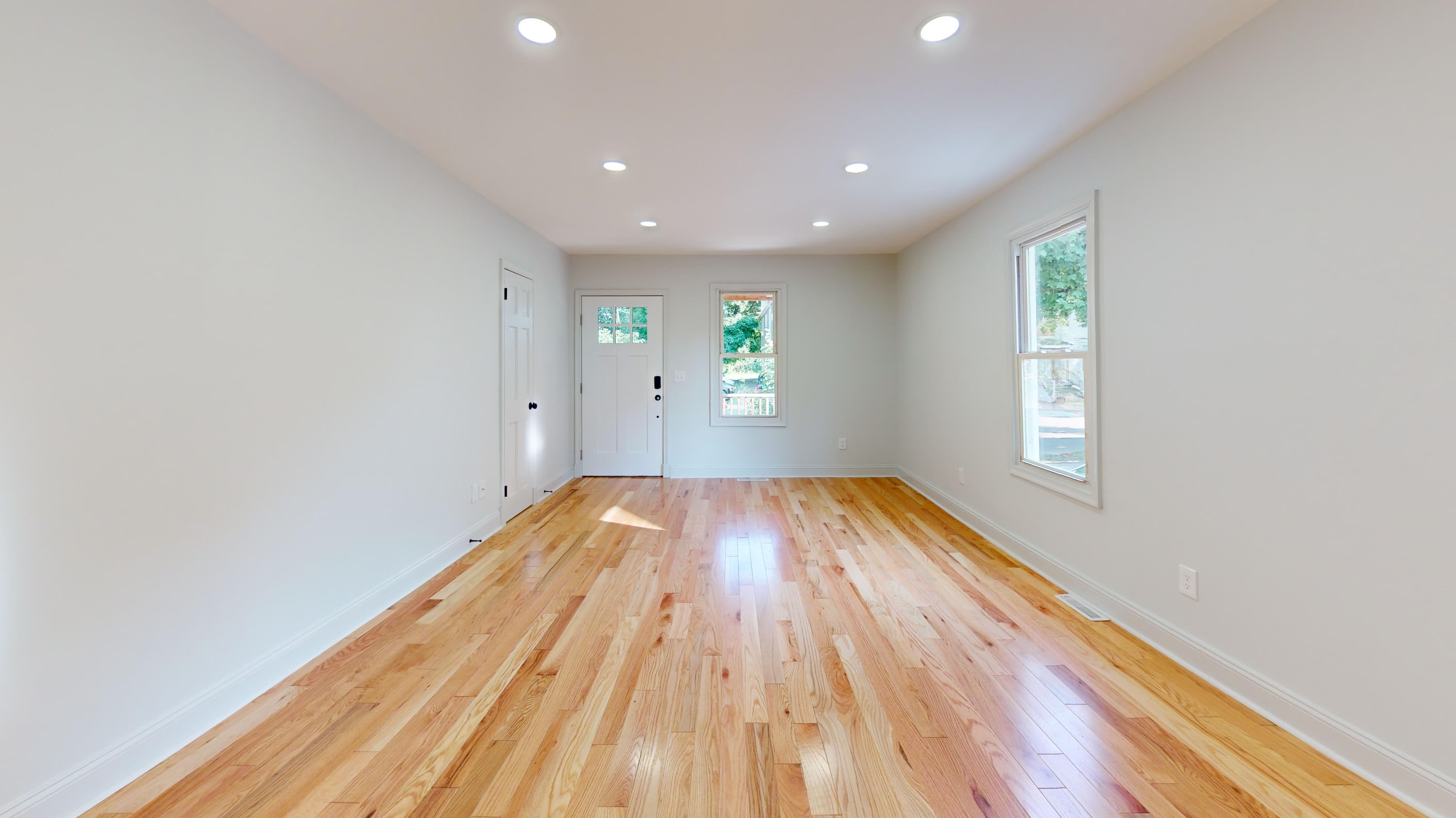 914 West 3Rd Street 1 – photo 2