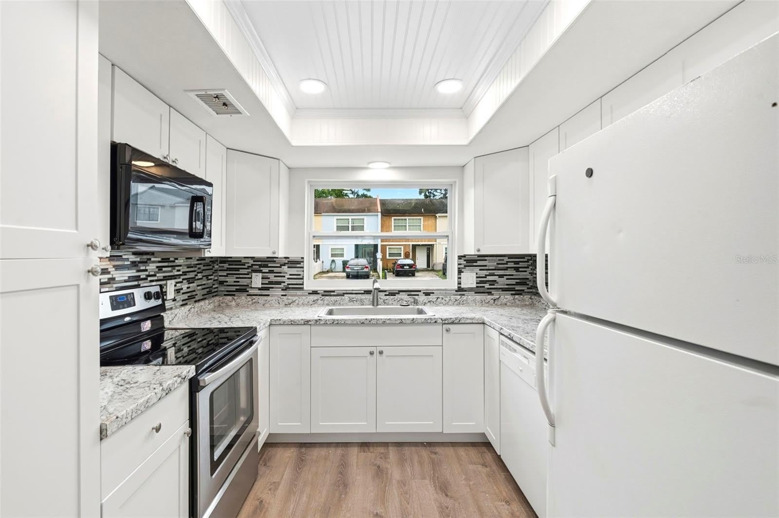 2871 S PINES Drive – photo 4