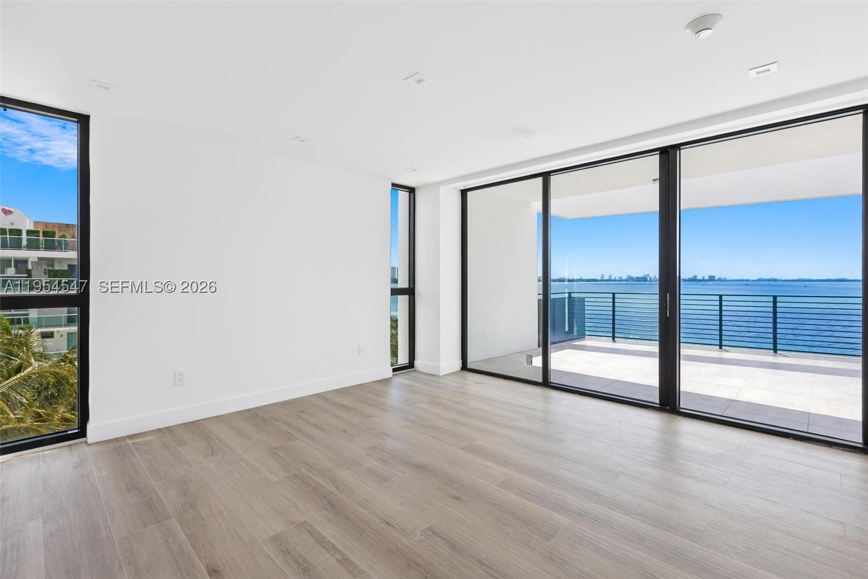 1930 Bay Dr Second Level Un – photo 4