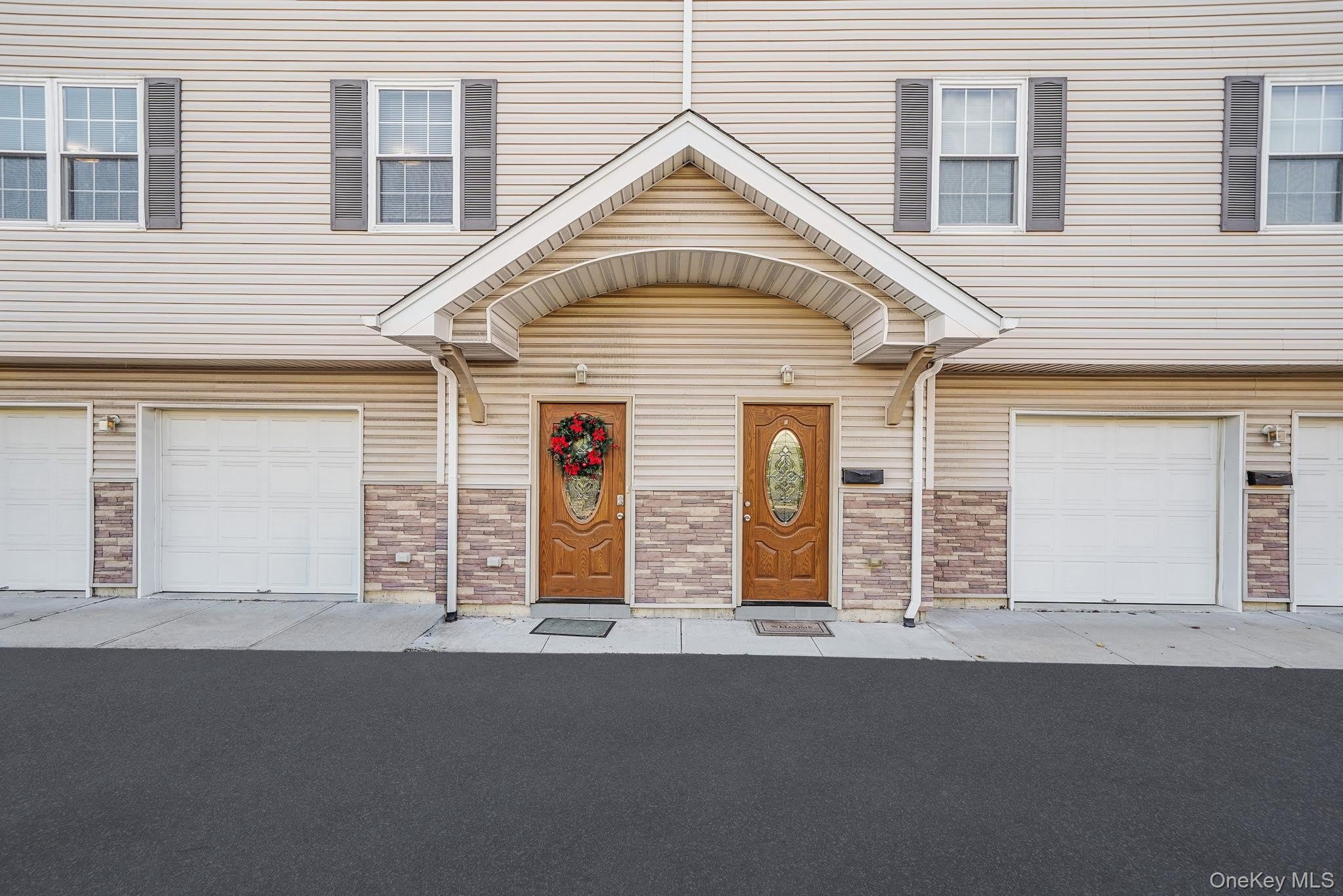 123 Clinton – photo 2