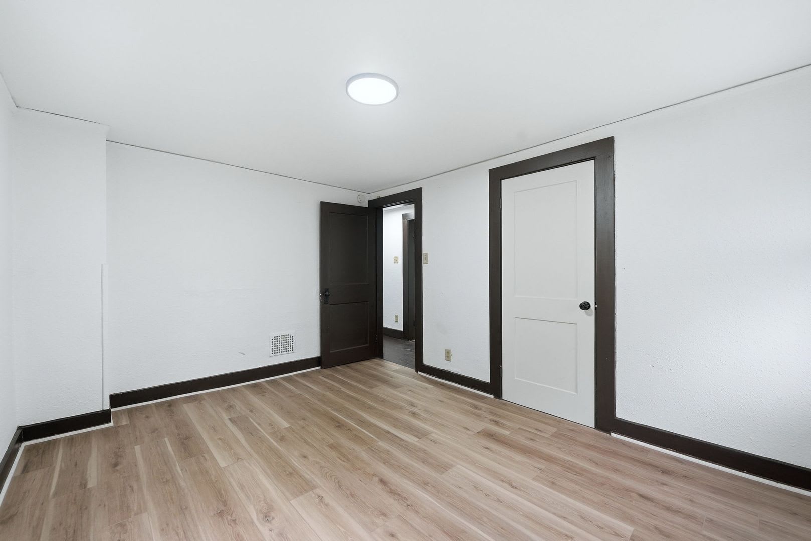 Freshly Updated 3BR Home – photo 5