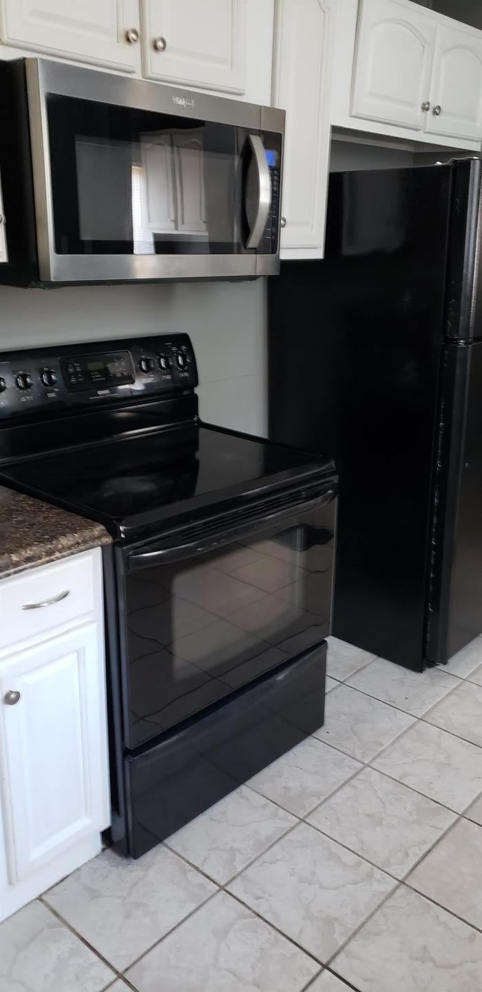 2543 East 5th Avenue – photo 3