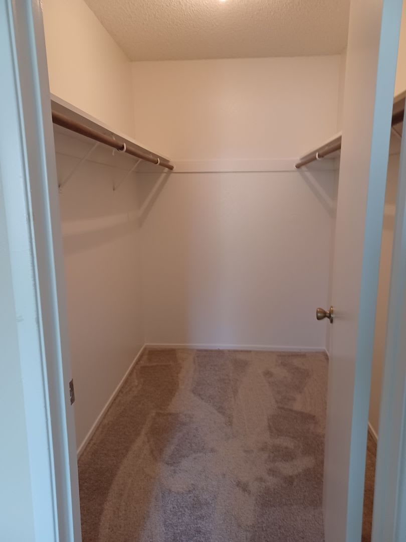 Howe Manor East – photo 3
