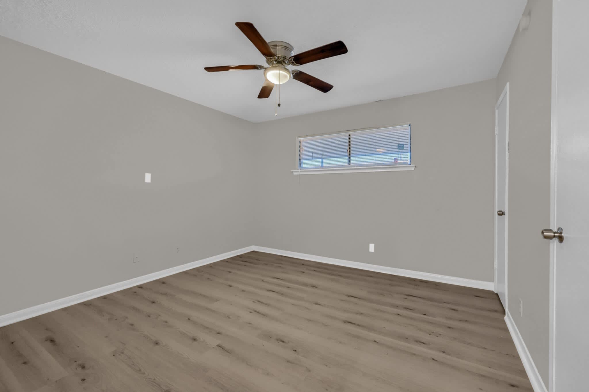 Crest Ridge Apartments – photo 3
