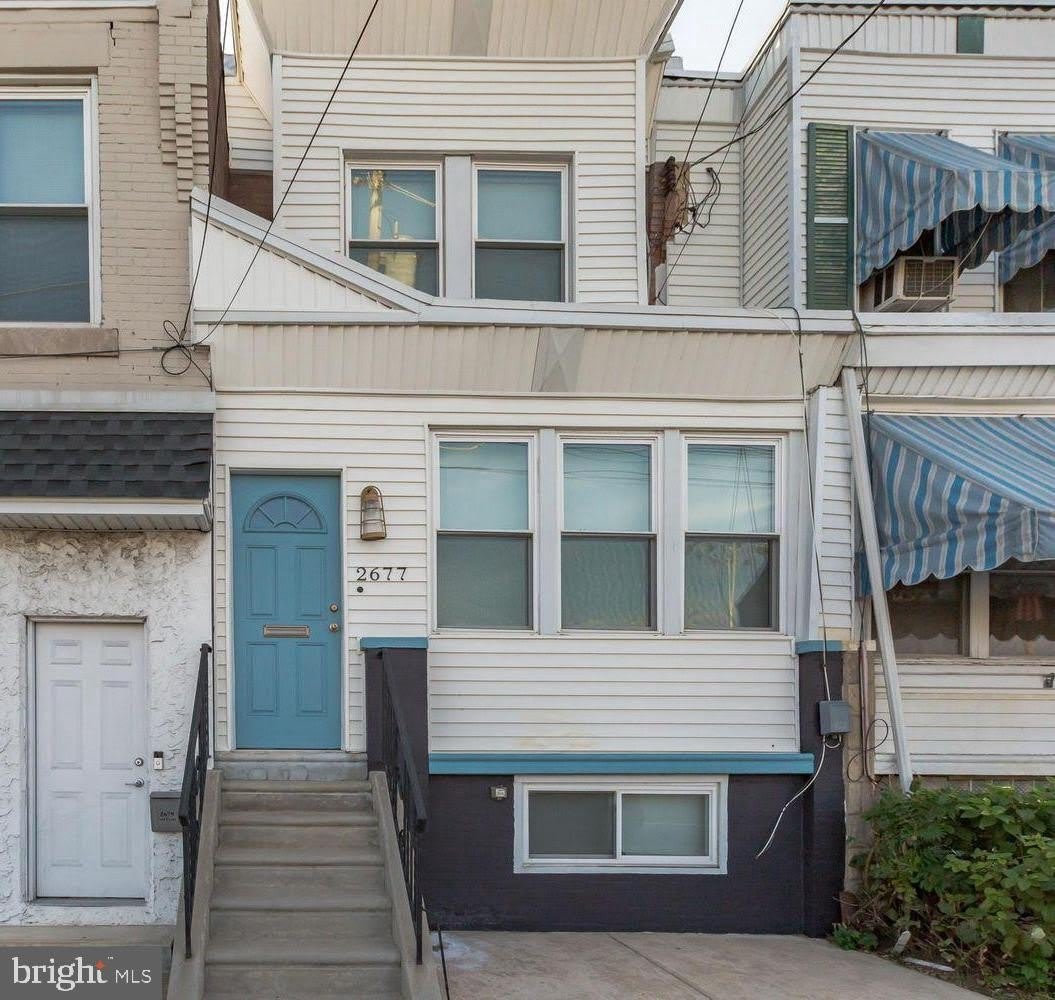 2677 ARAMINGO Avenue – photo 1