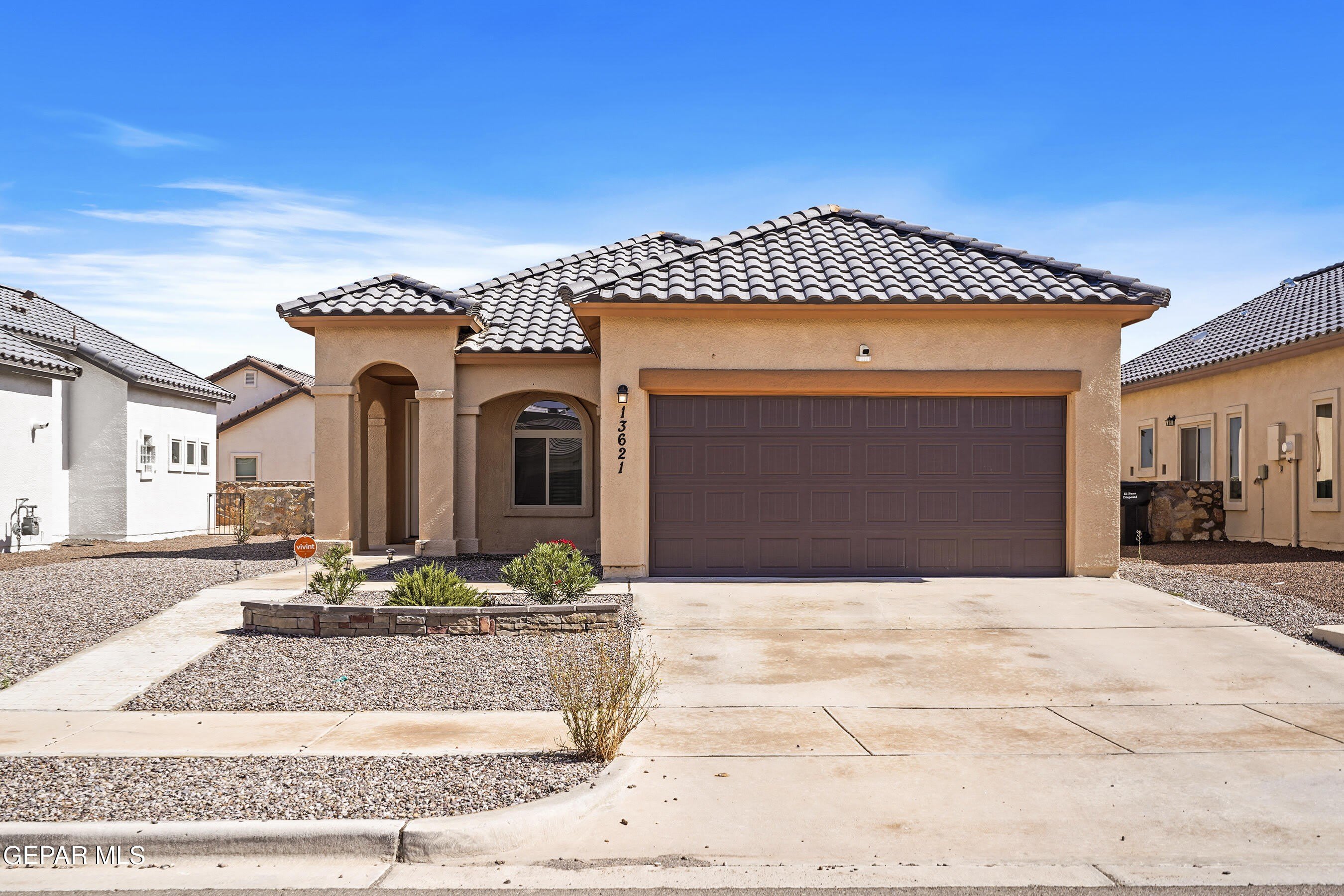 13621 HAZLEWOOD Street – photo 2