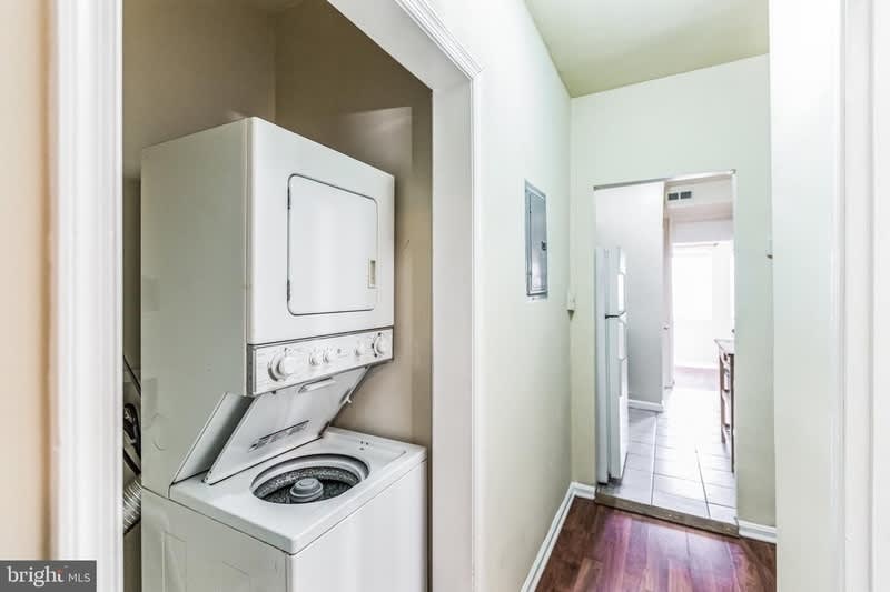 1106 Queen St NE – photo 4