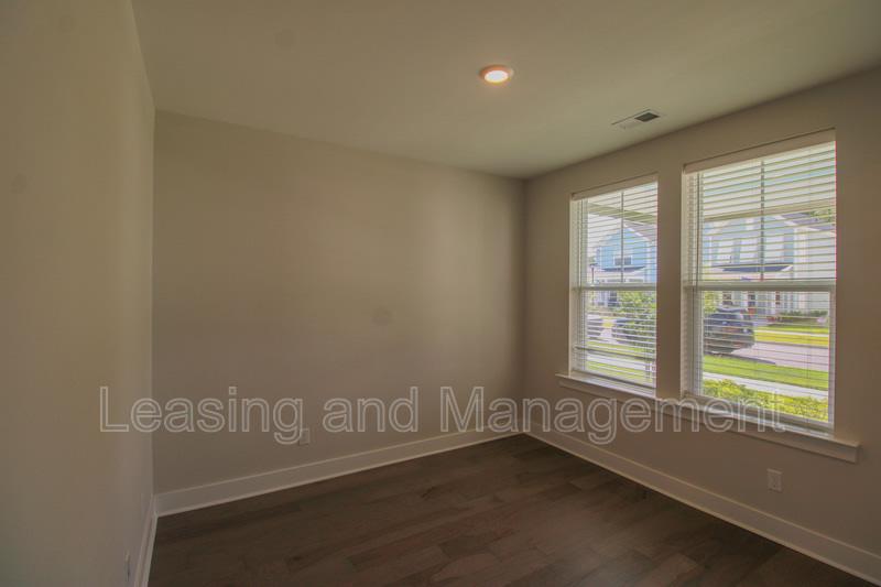 111 Crimson Street – photo 3