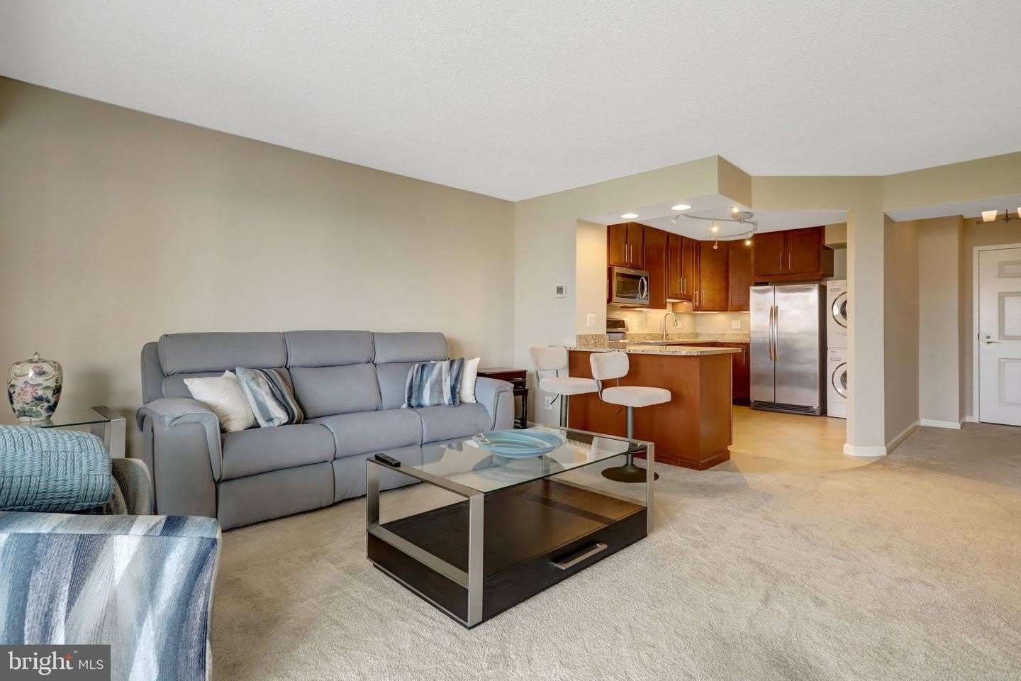 5904 MOUNT EAGLE DR #1609 – photo 4