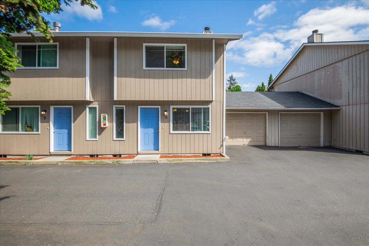 Lincoln Townhomes – photo 1
