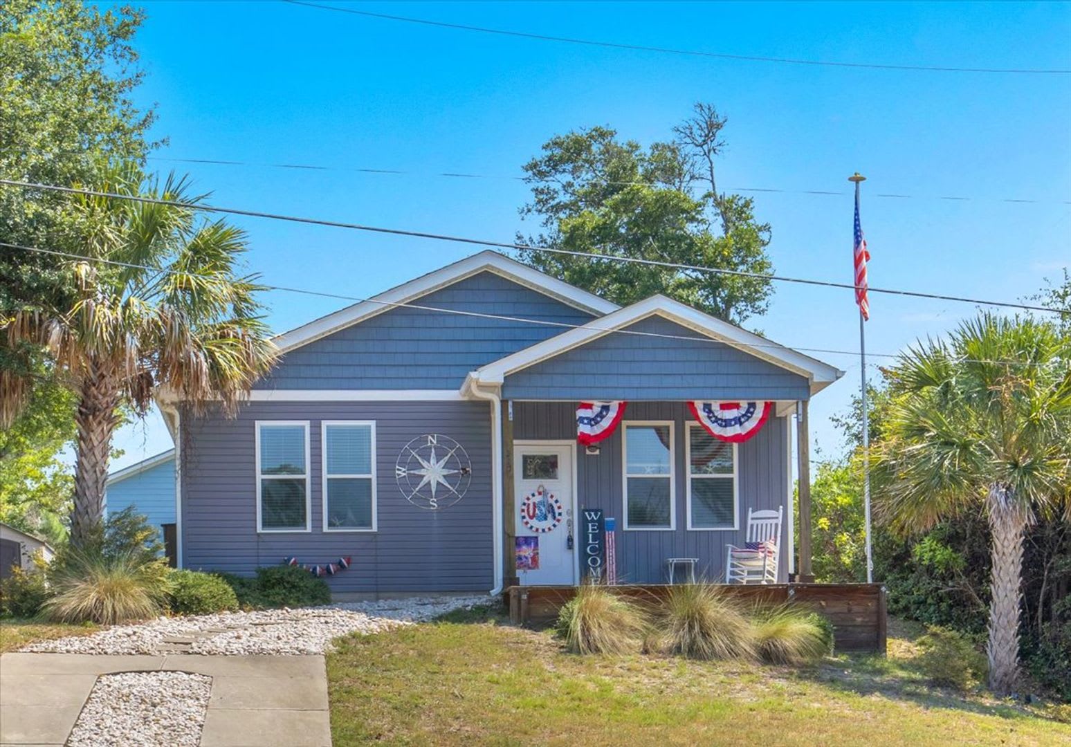 Furnished 3-Bedroom Rental in Emerald Isle – 6-Month Lease Available – photo 2