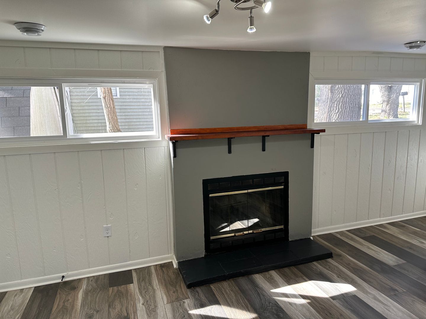 Freshly Updated 2 Bedroom Home Nestled Right off of Lake Koshkonong – photo 5