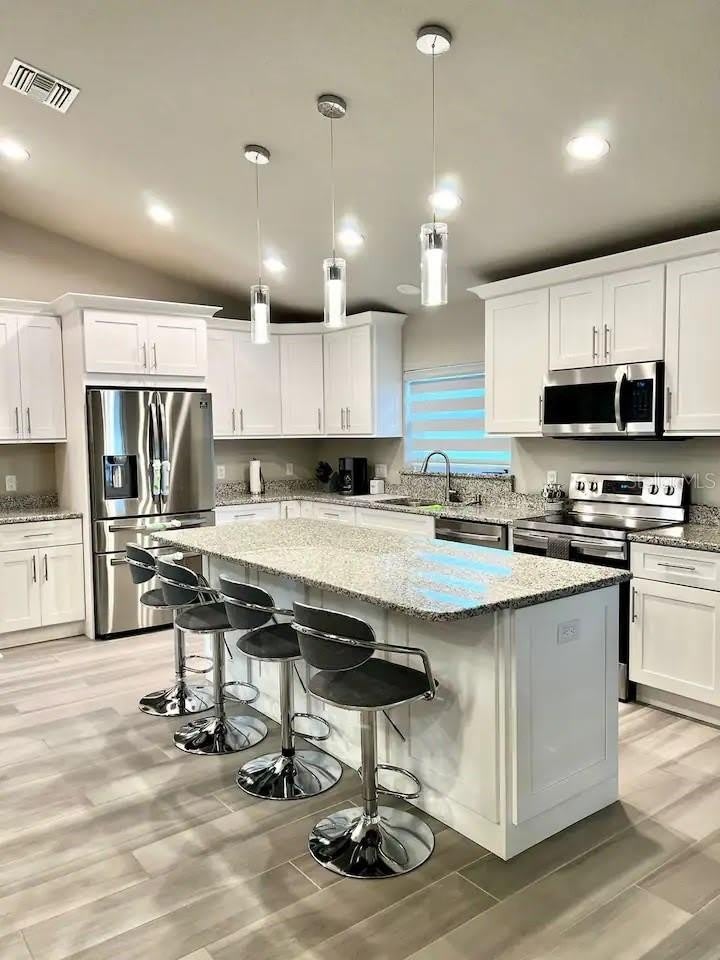 696 MARION OAKS Trail – photo 4