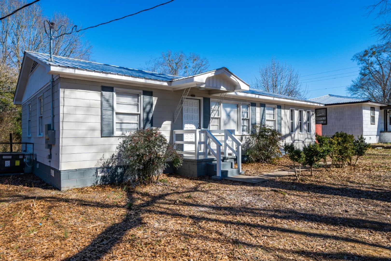 352 1st Ave NW- pet friendly 3BR + Bonus Room! – photo 3