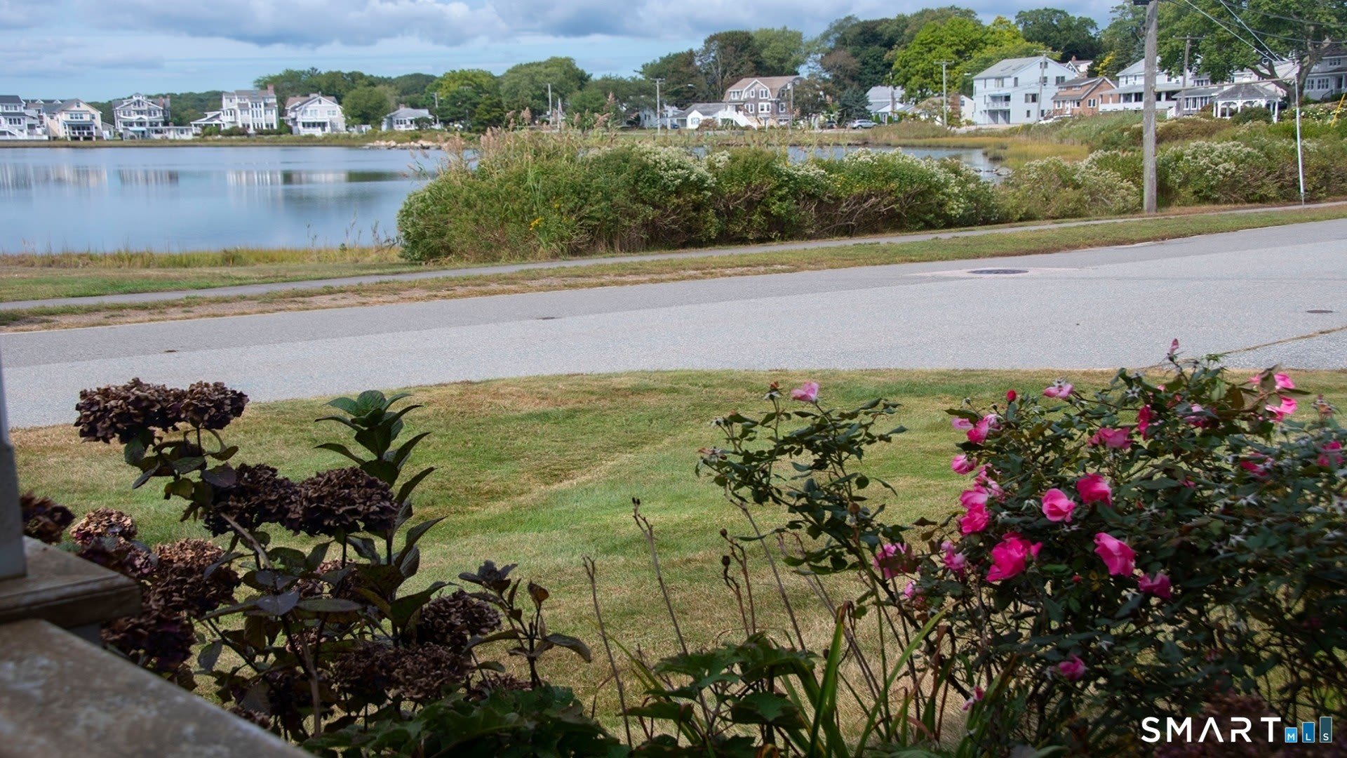 105 Sound Breeze Avenue – photo 2