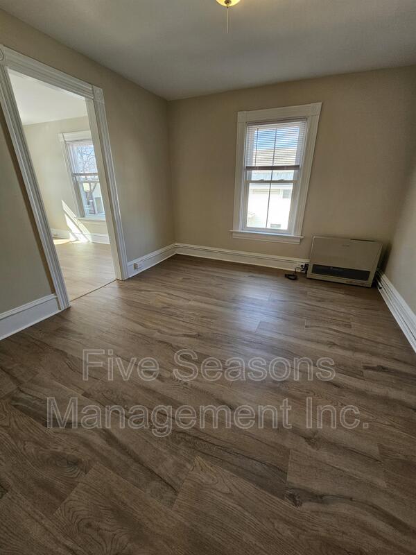 100-2 North Champlain Street – photo 3